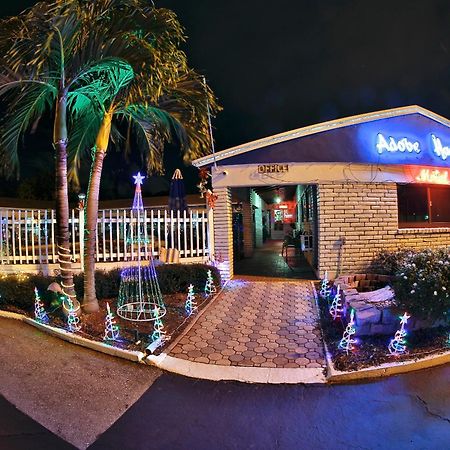 Adobe Hacienda Motel Hollywood Exterior photo